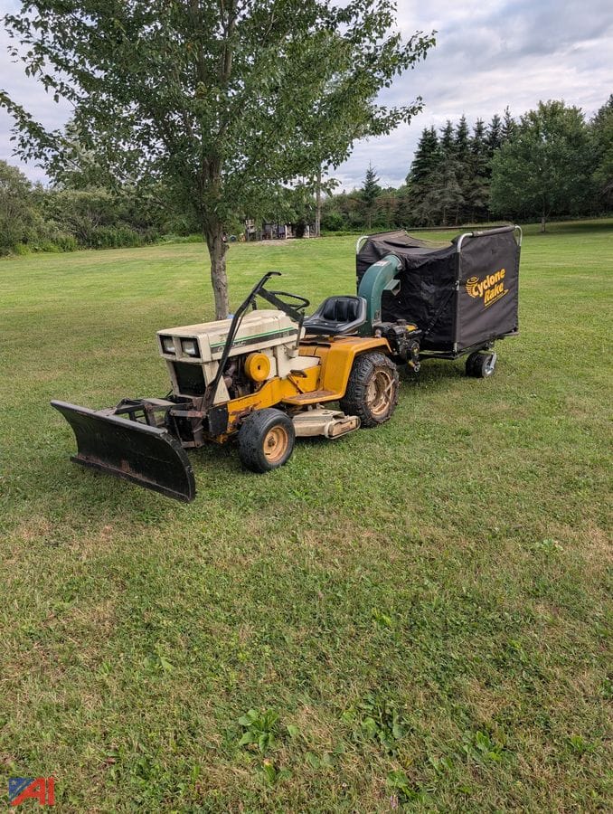1972 Cub Cadet 109 Equipment Image0