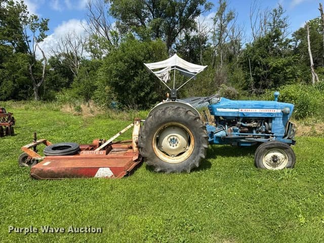 Image of Ford 3000 equipment image 3