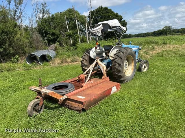 Image of Ford 3000 equipment image 4