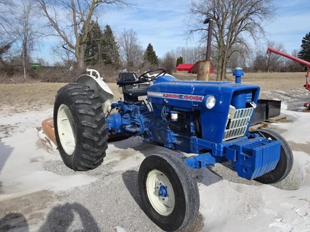 Image of Ford 4000 equipment image 1