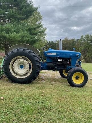 Image of Ford 4000 equipment image 3