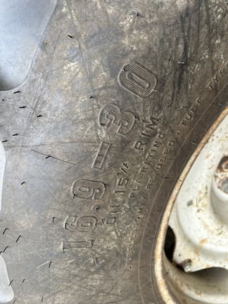 Image of Ford 5000 equipment image 4