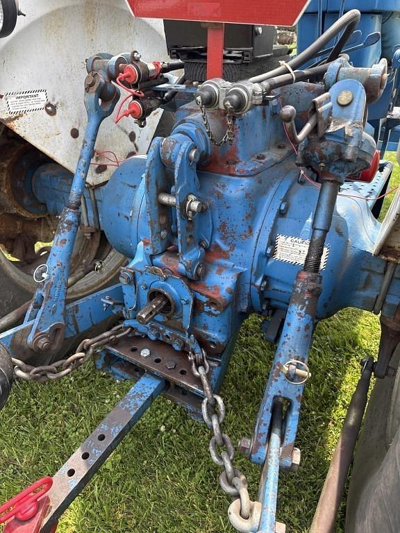 Image of Ford 5000 equipment image 4