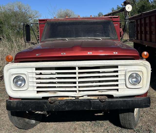Image of Ford 600 equipment image 1