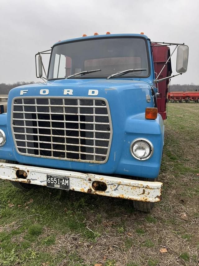 Image of Ford 600 equipment image 1