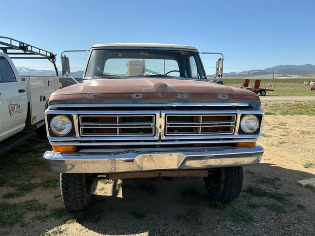 Image of Ford F-250 equipment image 1