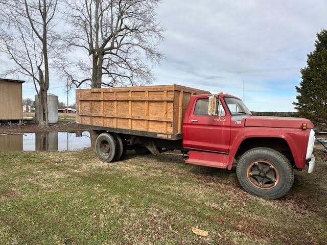 Image of Ford F-600 Image 1