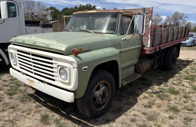 Image of Ford F600 equipment image 1