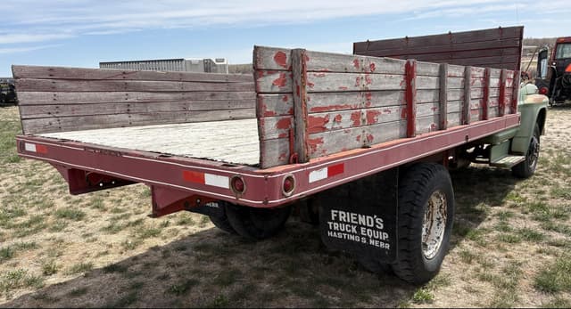 Image of Ford F600 equipment image 2