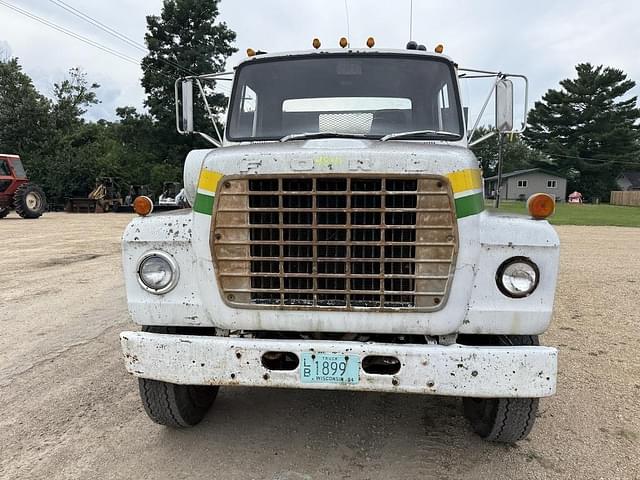 Image of Ford L9000 equipment image 1