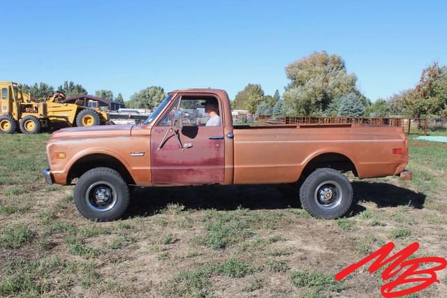 Image of GMC 1500 equipment image 1