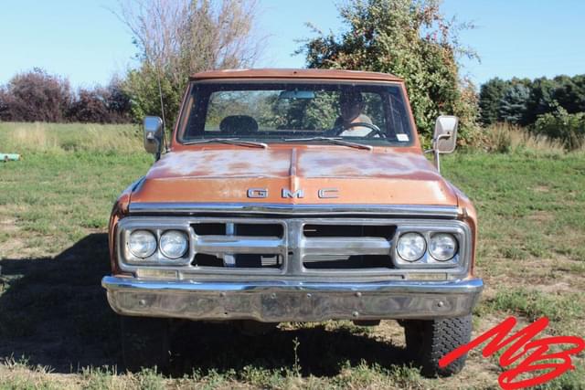 Image of GMC 1500 equipment image 3