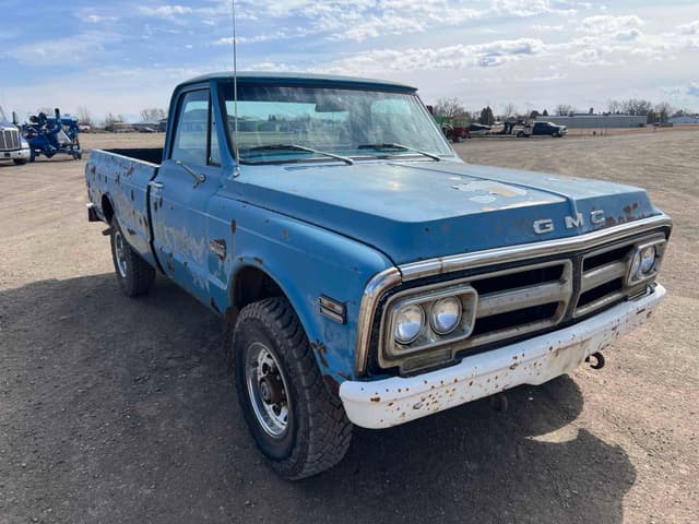 Image of GMC 2500 equipment image 3