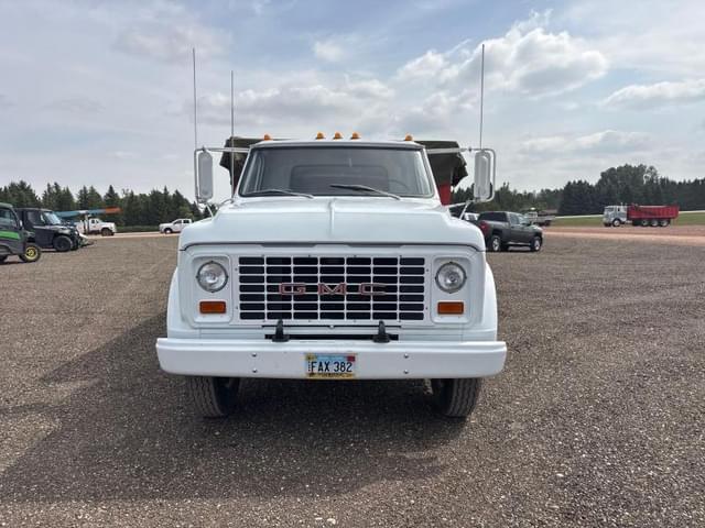 Image of GMC 5500 equipment image 1