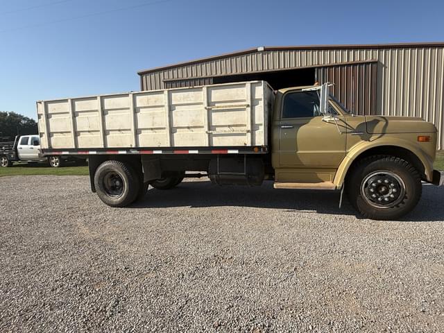 Image of GMC 6500 equipment image 2