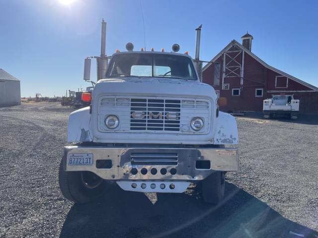 Image of GMC 9500 equipment image 3