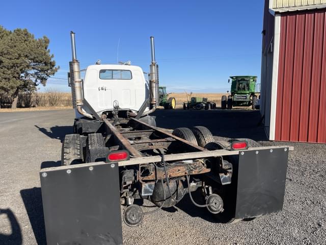 Image of GMC 9500 equipment image 1