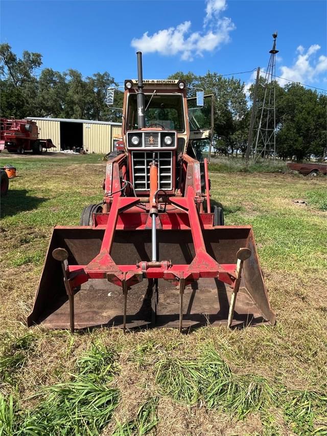 Image of International Harvester 766 equipment image 4