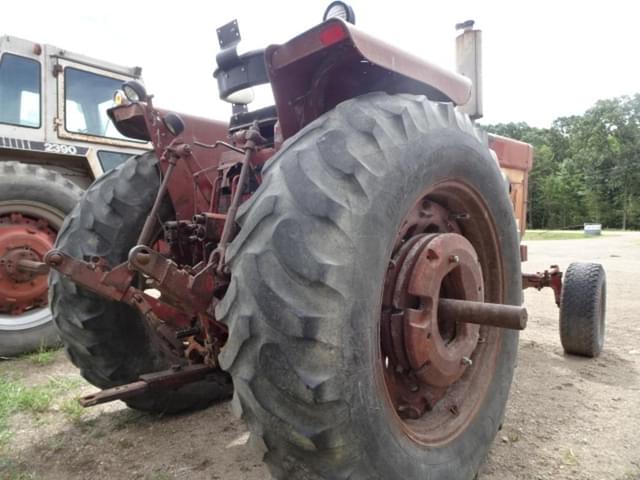 Image of International Harvester 966 equipment image 2