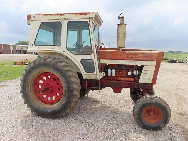Image of International Harvester 1066 equipment image 4