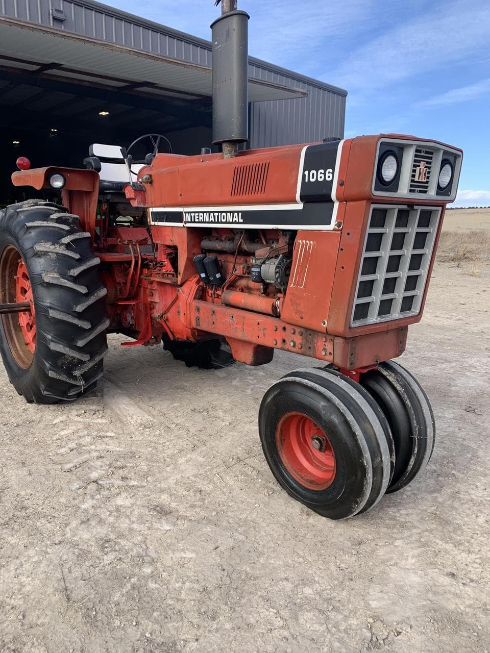 Image of International Harvester 1066 Primary image