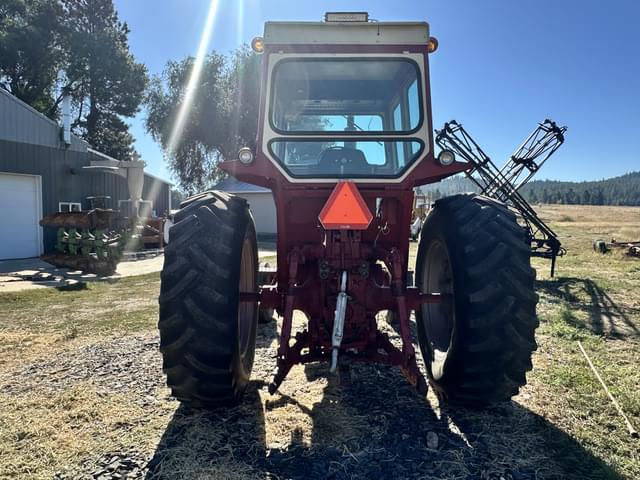 Image of International Harvester 1066 equipment image 3