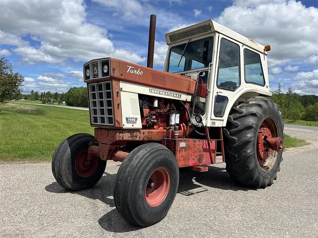 Image of International Harvester 1466 equipment image 1