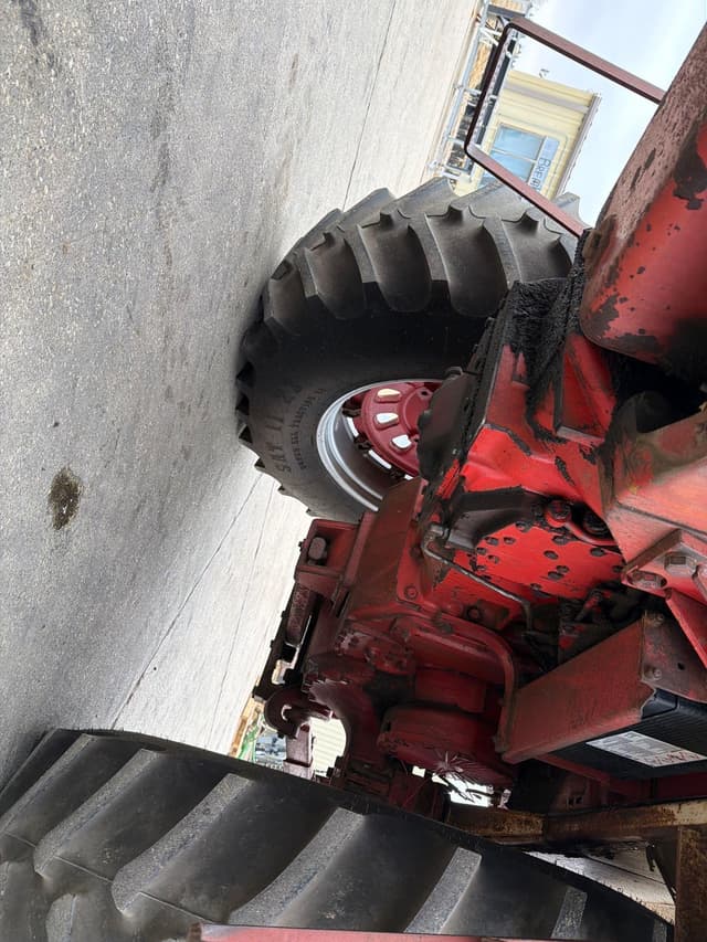 Image of International Harvester 1468 equipment image 3