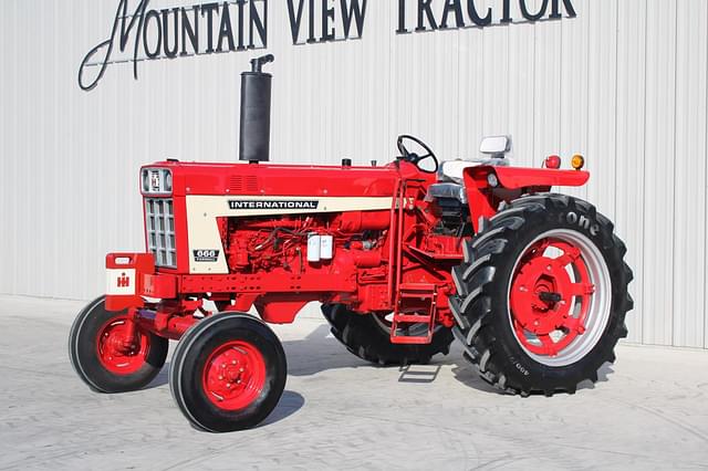 Image of International Harvester 666 equipment image 1