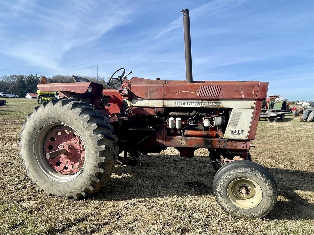 Image of International Harvester 966 Primary image