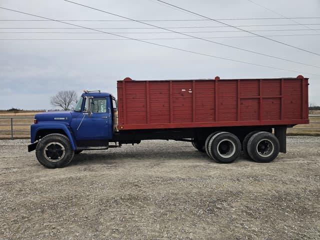 Image of International F1800 equipment image 3