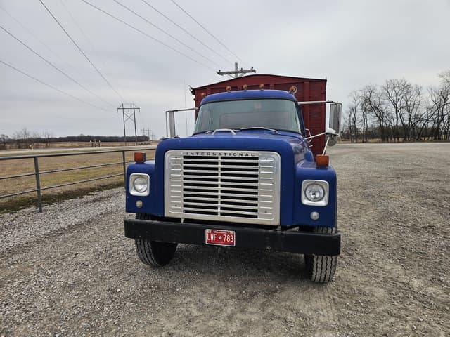 Image of International F1800 equipment image 2