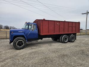 1972 International F1800 Image