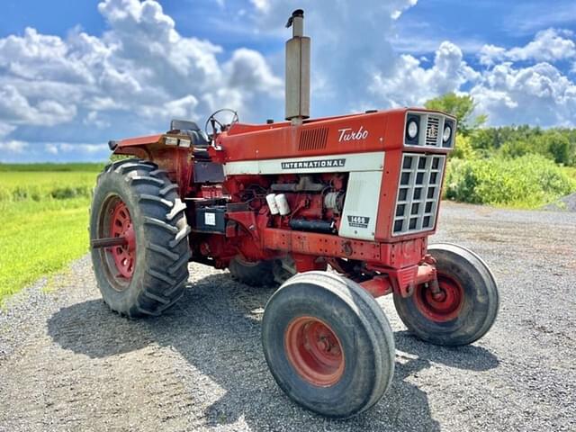 Image of International Harvester 1466 equipment image 1