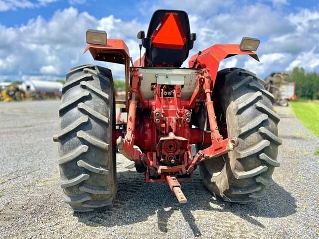 Image of International Harvester 1466 equipment image 4