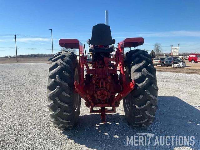 Image of International Harvester 1466 equipment image 3