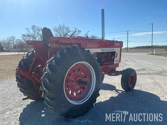 Image of International Harvester 1466 equipment image 4