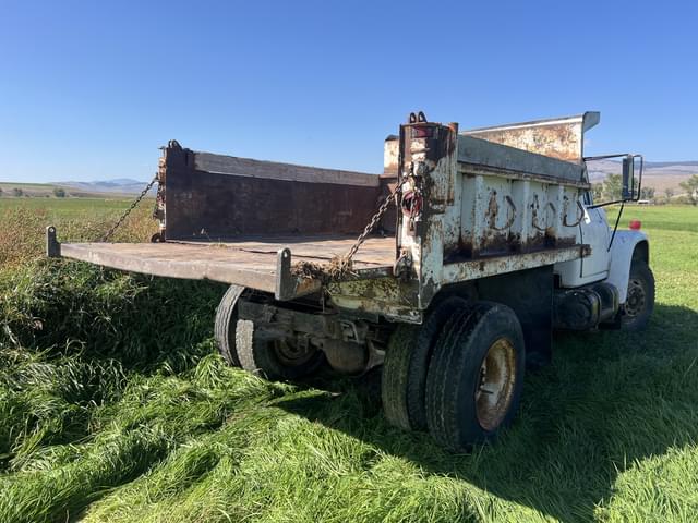 Image of International Loadstar 1700 equipment image 4