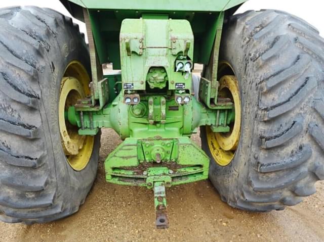 Image of John Deere 4620 equipment image 4