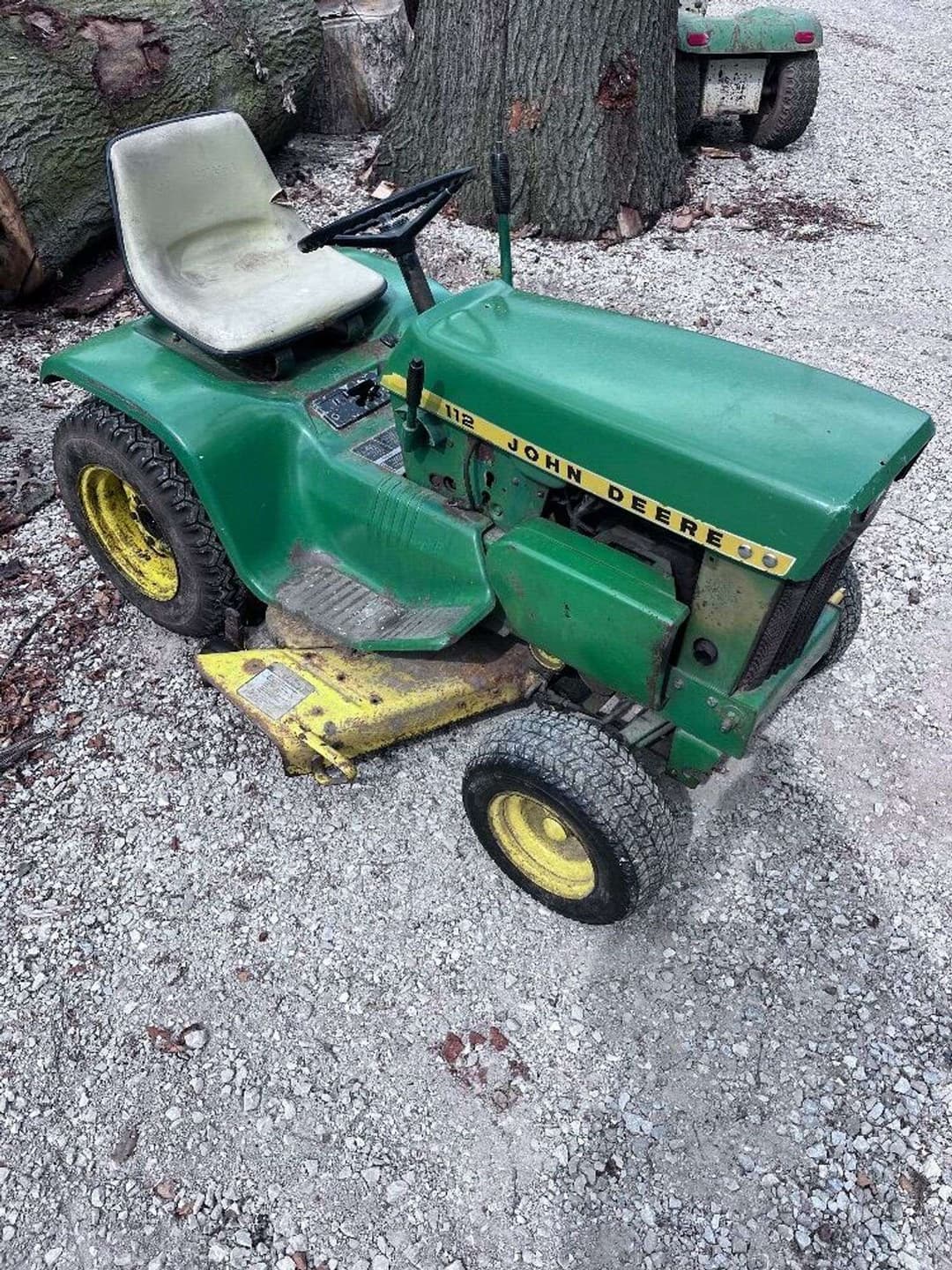Image of John Deere 112 Image 1