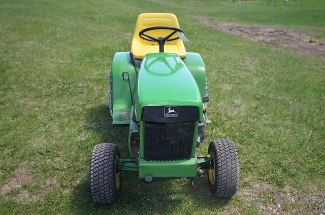Image of John Deere 112 equipment image 1