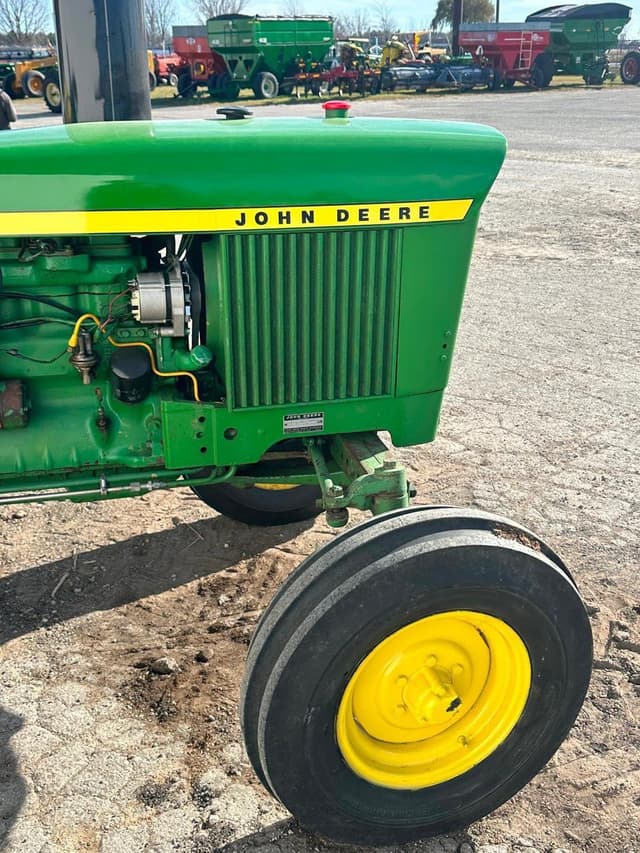 Image of John Deere 2030 equipment image 4