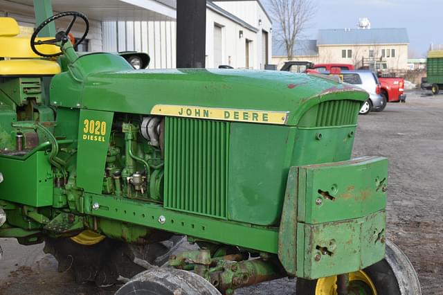 Image of John Deere 3020 equipment image 3