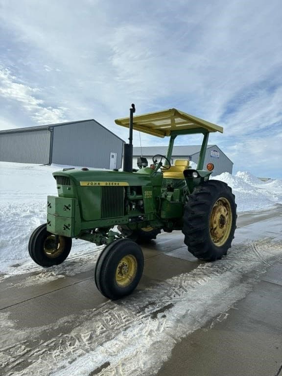 Image of John Deere 3020 equipment image 3
