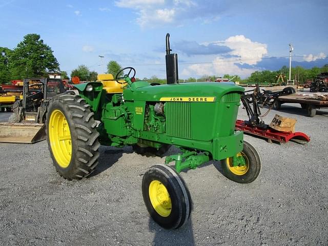 Image of John Deere 3020 equipment image 1