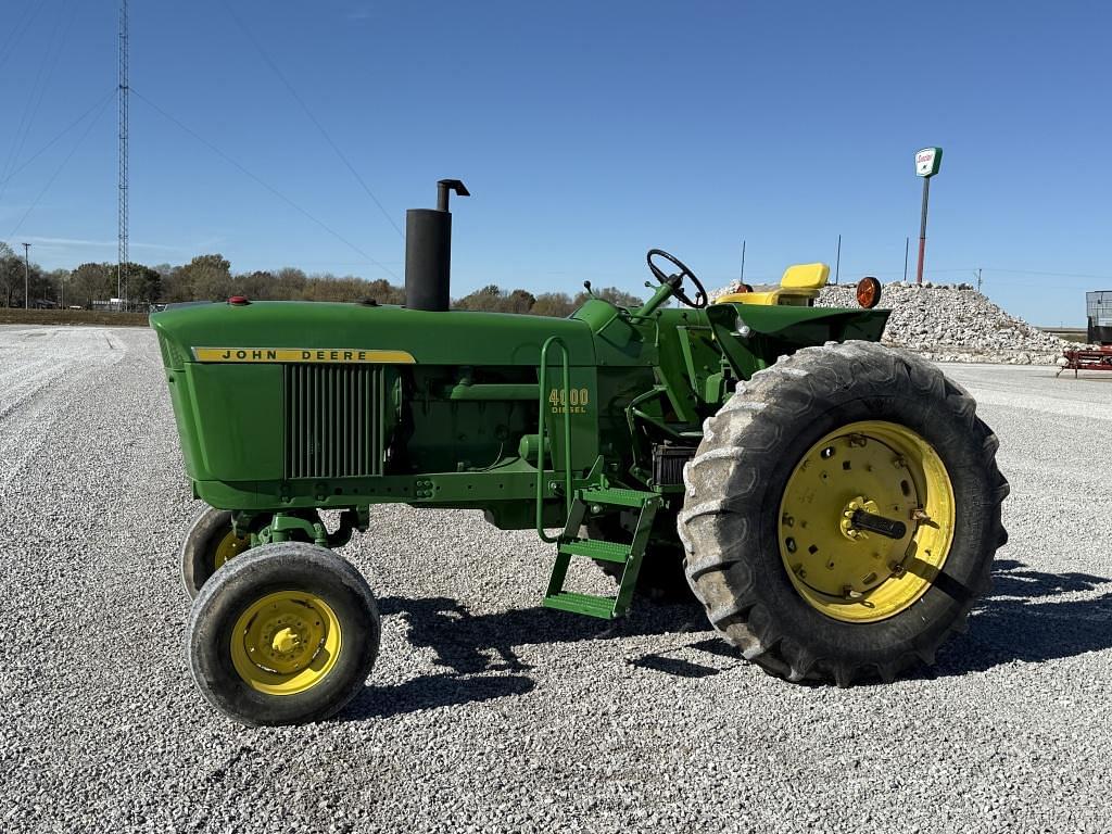 Image of John Deere 4000 Primary image