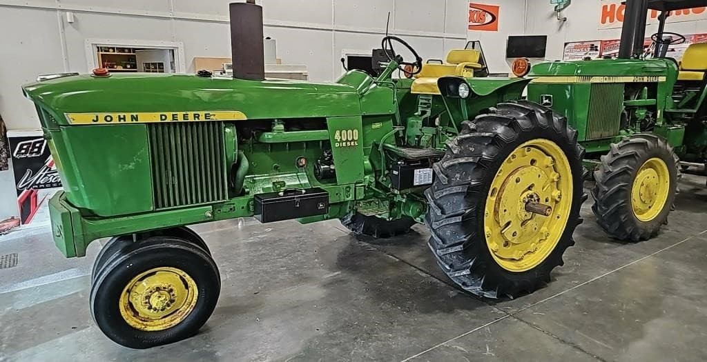 Image of John Deere 4000 Primary image