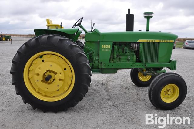 Image of John Deere 4020 equipment image 3
