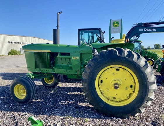 Main image John Deere 4020
