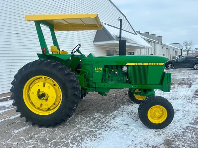 Image of John Deere 4020 equipment image 3